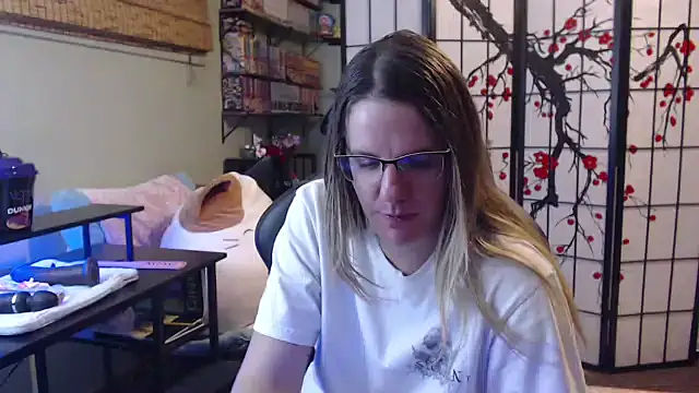 Sarahtineke online show from 02-03-26, 04:32