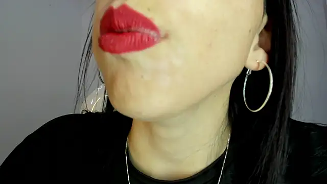 Snapshot of Katty_mouth chatting on 05-30-26, 08:06 Katty mouth online show from 05-30-26, 08:06