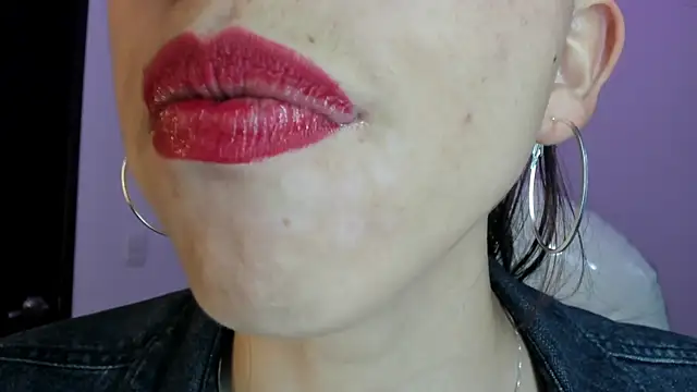 Snapshot of Katty_mouth chatting on 07-01-26, 05:12 Katty mouth online show from 07-01-26, 05:12