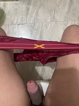 Snapshot of hitlar1026 chatting on 11-27-25, 04:31 hitlar1026 online show from 11-27-25, 04:31