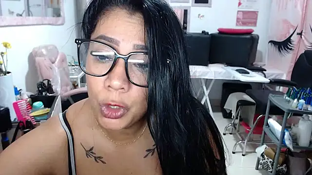 Snapshot of titsbiglovers chatting on 09-22-25, 05:48 titsbiglovers online show from 09-22-25, 05:48