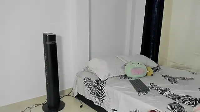 Emperatriiz online show from 02-28-26, 05:25