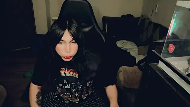 Snapshot of evelyntvsexy chatting on 07-11-26, 06:49 evelyntvsexy online show from 07-11-26, 06:49
