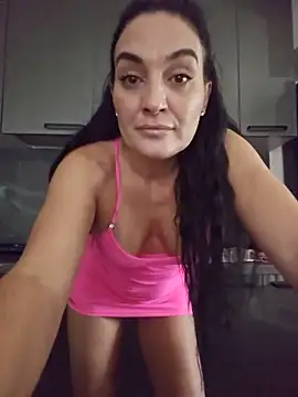 Snapshot of AnaFoxxy chatting on 06-12-26, 01:32 AnaFoxxy online show from 06-12-26, 01:32