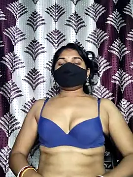 Snapshot of Luv_Adite20 chatting on 02-07-25, 02:15 Luv Adite20 online show from 02-07-25, 02:15