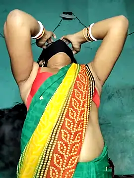 Snapshot of Luv_Adite20 chatting on 02-13-25, 05:01 Luv Adite20 online show from 02-13-25, 05:01