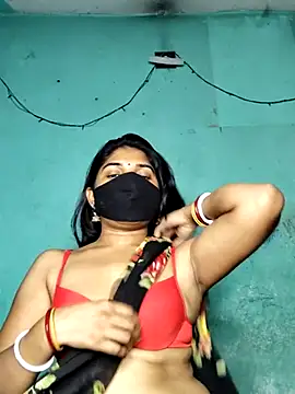 Snapshot of Luv_Adite20 chatting on 02-14-25, 05:03 Luv Adite20 online show from 02-14-25, 05:03