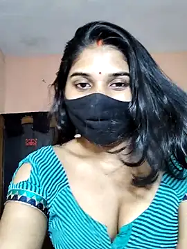 Snapshot of Luv_Adite20 chatting on 10-12-25, 06:40 Luv Adite20 online show from 10-12-25, 06:40