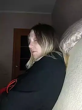 Snapshot of LeraSweet chatting on 12-28-24, 08:47 LeraSweet online show from 12-28-24, 08:47