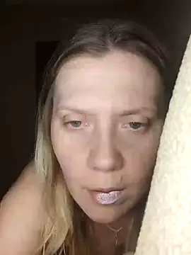 Snapshot of LeraSweet chatting on 01-26-25, 07:52 LeraSweet online show from 01-26-25, 07:52