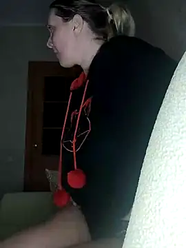 Snapshot of LeraSweet chatting on 02-01-25, 07:44 LeraSweet online show from 02-01-25, 07:44