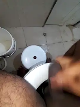 Snapshot of workoutsaurabh chatting on 11-21-25, 02:54 workoutsaurabh online show from 11-21-25, 02:54