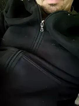 Snapshot of Picknick84 chatting on 09-26-25, 02:21 Picknick84 online show from 09-26-25, 02:21