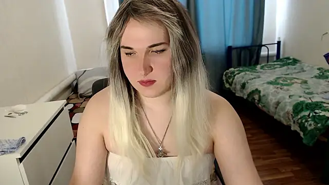 EvaMiron online show from 03-03-26, 09:15