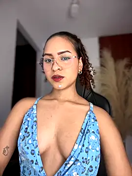 Snapshot of gretta_kler1 chatting on 11-03-25, 10:21 gretta kler1 online show from 11-03-25, 10:21