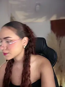 Snapshot of gretta_kler1 chatting on 04-11-26, 10:14 gretta kler1 online show from 04-11-26, 10:14