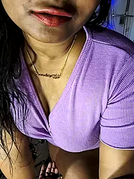 Snapshot of FANTASY_QUEEN_07 chatting on 02-26-25, 07:16 FANTASY QUEEN 07 online show from 02-26-25, 07:16