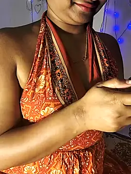 Snapshot of FANTASY_QUEEN_07 chatting on 03-03-25, 12:58 FANTASY QUEEN 07 online show from 03-03-25, 12:58