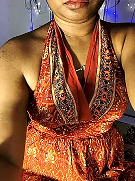 Snapshot of FANTASY_QUEEN_07 chatting on 03-20-25, 12:00 FANTASY QUEEN 07 online show from 03-20-25, 12:00