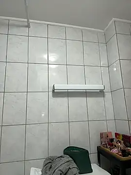 Snapshot of deliaroyal chatting on 02-21-25, 05:42 deliaroyal online show from 02-21-25, 05:42