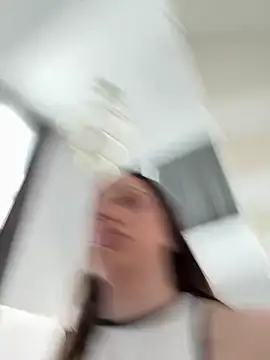 Snapshot of deliaroyal chatting on 03-05-25, 01:06 deliaroyal online show from 03-05-25, 01:06