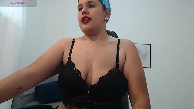 natalia curvy1 online show from 10-29-25, 06:20