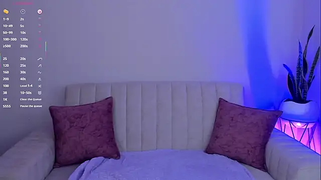 megan cooper28 online show from 04-13-26, 10:15