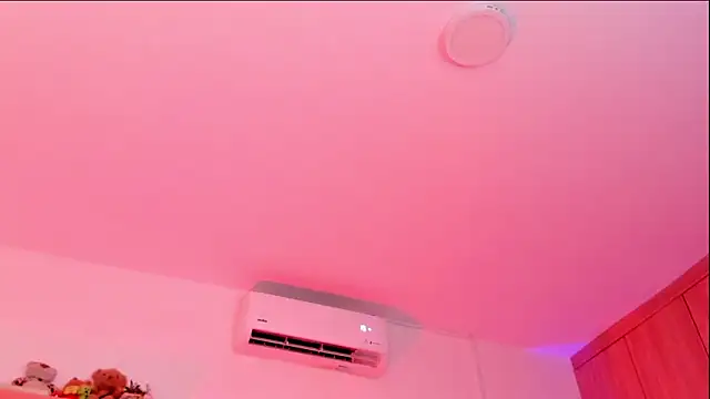 rose saenz online show from 10-10-25, 07:46