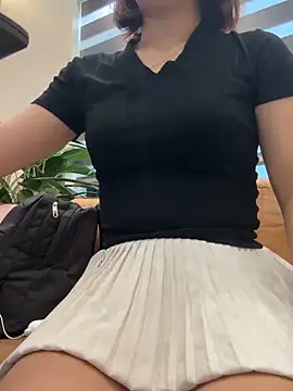 Snapshot of Chun_Ae95 chatting on 02-27-26, 12:54 Chun Ae95 online show from 02-27-26, 12:54