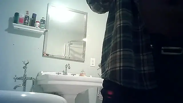 Snapshot of CaramelDipper chatting on 12-04-24, 01:03 CaramelDipper online show from 12-04-24, 01:03