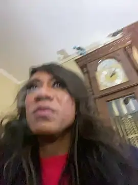 Snapshot of CaramelDipper chatting on 12-23-24, 02:28 CaramelDipper online show from 12-23-24, 02:28