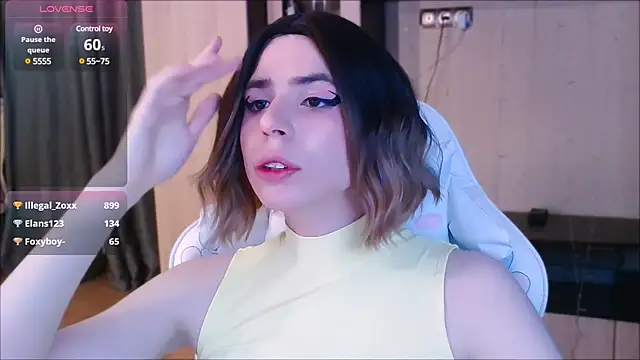 Snapshot of FemAlexa_ chatting on 02-09-25, 05:33 FemAlexa online show from 02-09-25, 05:33