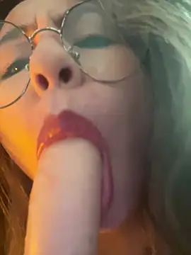 Snapshot of marie2_ chatting on 02-12-25, 03:16 marie2 online show from 02-12-25, 03:16