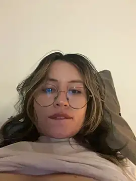 Snapshot of marie2_ chatting on 03-15-25, 04:43 marie2 online show from 03-15-25, 04:43
