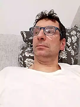 Snapshot of Anastasio33 chatting on 01-08-25, 09:44 Anastasio33 online show from 01-08-25, 09:44