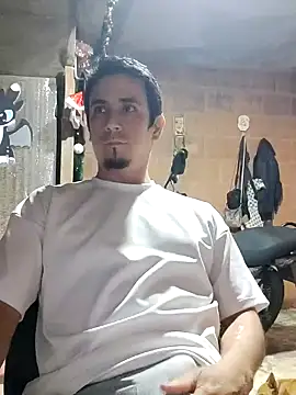 Snapshot of Rejy1992 chatting on 12-14-24, 02:01 Rejy1992 online show from 12-14-24, 02:01