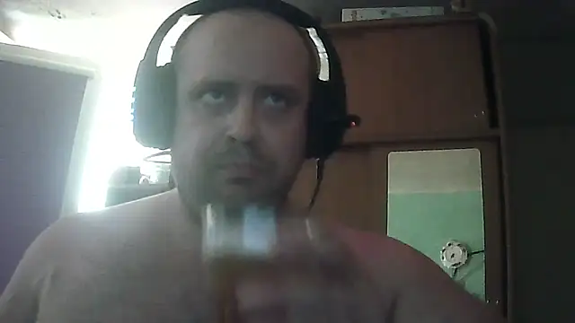 Snapshot of perversalus chatting on 07-15-26, 02:33 perversalus online show from 07-15-26, 02:33