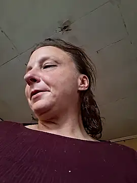 Everlyrose27 online show from 12-22-25, 07:33