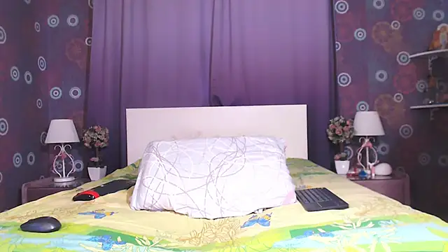 Snapshot of SquirtyAlice chatting on 03-08-25, 05:38 SquirtyAlice online show from 03-08-25, 05:38