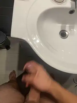 Mecchaud06 online show from 12-22-25, 08:17