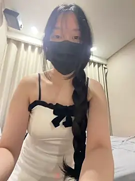 Snapshot of MEOW_MEO chatting on 04-23-26, 04:09 MEOW MEO online show from 04-23-26, 04:09