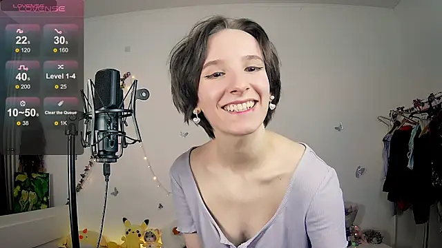 Snapshot of Violet_Veliya chatting on 12-22-24, 06:04 Violet Veliya online show from 12-22-24, 06:04