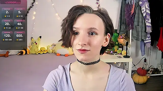 Snapshot of Violet_Veliya chatting on 10-08-25, 03:31 Violet Veliya online show from 10-08-25, 03:31