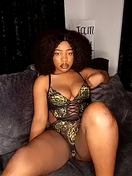 Snapshot of rosey_cheeks chatting on 12-20-24, 04:31 rosey cheeks online show from 12-20-24, 04:31