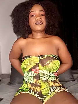 Snapshot of rosey_cheeks chatting on 03-15-25, 12:04 rosey cheeks online show from 03-15-25, 12:04