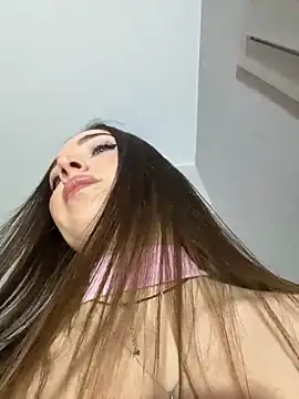 Snapshot of -SweetDi- chatting on 12-14-25, 06:34 -SweetDi- online show from 12-14-25, 06:34