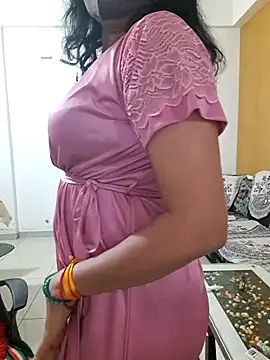 Snapshot of khushikhushi chatting on 02-27-25, 12:54 khushikhushi online show from 02-27-25, 12:54