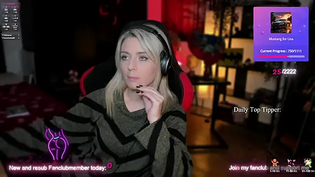 Snapshot of Lisaonthemoon chatting on 12-18-24, 11:40 Lisaonthemoon online show from 12-18-24, 11:40
