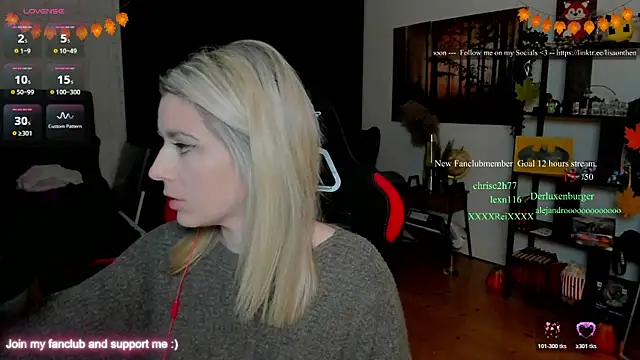 Snapshot of Lisaonthemoon chatting on 11-23-25, 06:30 Lisaonthemoon online show from 11-23-25, 06:30