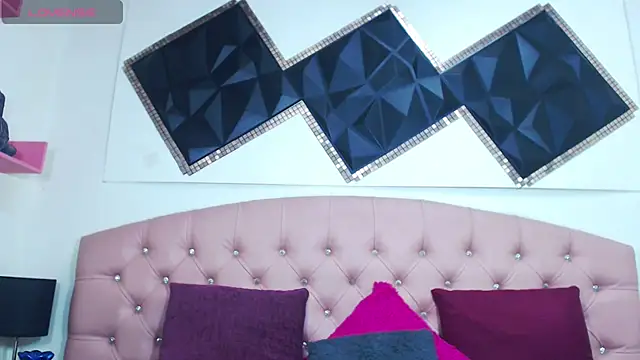 Snapshot of andrea_safeira_doll chatting on 02-21-25, 02:38 andrea safeira doll online show from 02-21-25, 02:38